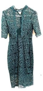 Gorgeous forest green lace dress